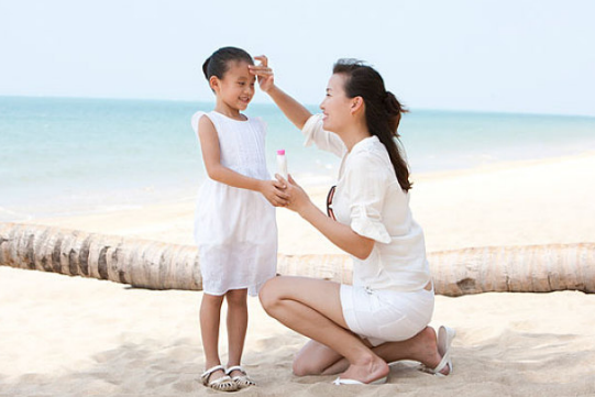 寶寶需要防曬嗎 寶寶多大開始防曬