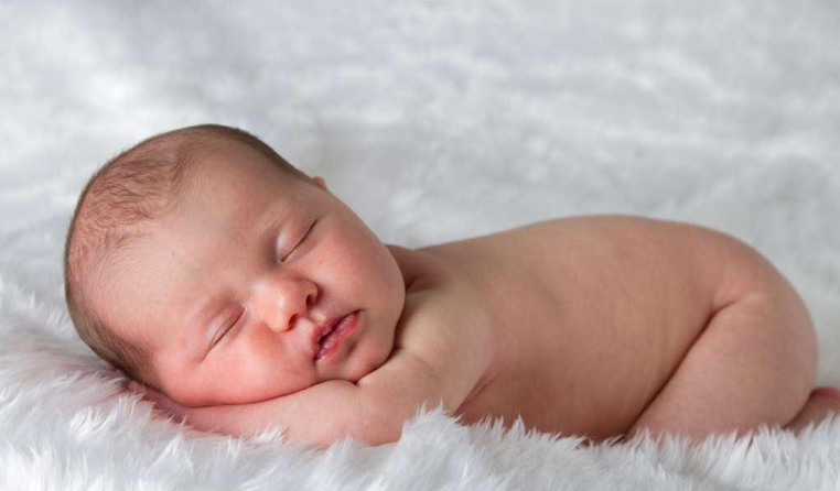 孩子睡不安穩夜里經常醒是什么原因 是什么讓孩子經常夜醒