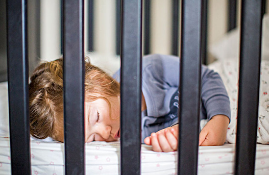 嬰兒蒙被綜合癥怎么處理 預(yù)防蒙被綜合癥的方法 嬰兒蒙被綜合癥怎么處理 預(yù)防蒙被綜合癥的方法