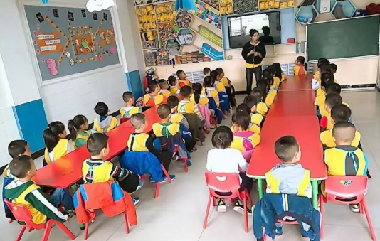 幼兒園小班勞動(dòng)節(jié)活動(dòng)報(bào)道 幼兒園小班勞動(dòng)節(jié)主題活動(dòng)報(bào)道
