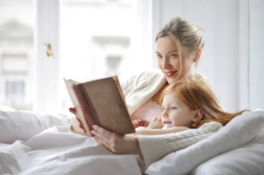 孩子看電視總眨眼怎么辦 頻繁眨眼的治療方法 孩子看電視總眨眼怎么辦 頻繁眨眼的治療方法