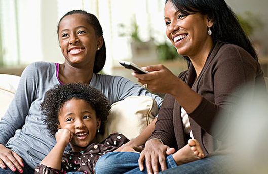 孩子看電視歪頭怎么矯正 看電視歪頭矯正方法