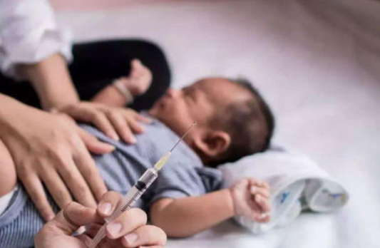 一類疫苗和二類疫苗區別 該給寶寶打哪些二類疫苗