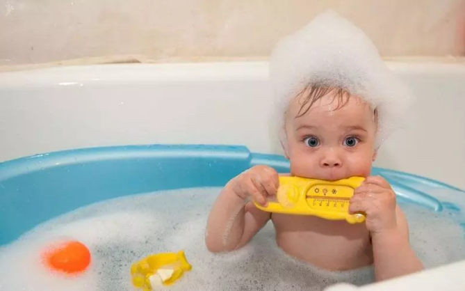 預防寶寶長痱子有什么有效的方法 預防寶寶起痱子小妙招 