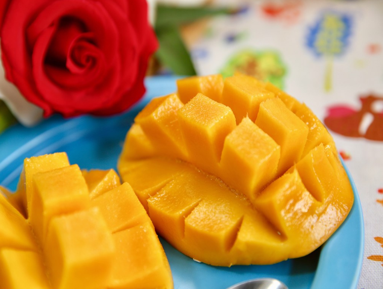 坐月子可以吃芒果嗎 做月子吃芒果會不會回奶2019