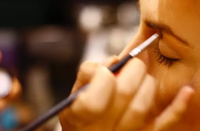 孕婦可以化妝嗎 孕期化妝會導致胎兒畸形嗎