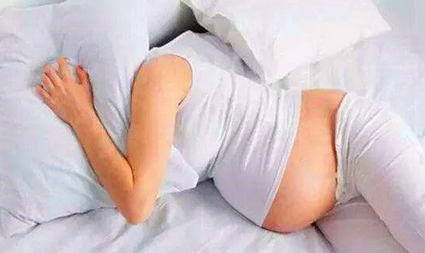 孕期肚臍凹陷和外翻有什么區別 孕期肚臍代表什么