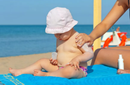 寶寶物理防曬和化學防曬哪個好 寶寶防曬哪個好
