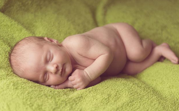 怎么判斷寶寶濕氣重不重 寶寶濕氣重怎么祛濕調理