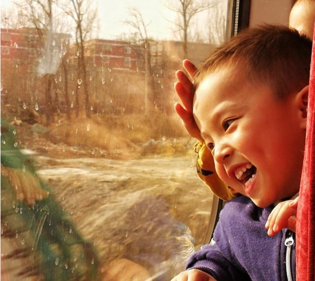 寶寶撞到頭怎么辦 如何避免孩子撞到頭