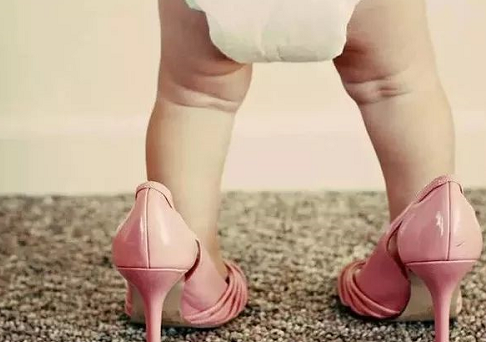 寶寶什么時候穿鞋合適 寶寶走穩了才能給嗎孩子穿鞋嗎