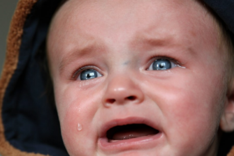 新生兒淚囊炎怎么回事 新生兒淚囊炎怎么辦 新生兒淚囊炎怎么回事 新生兒淚囊炎怎么辦