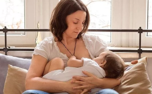 哺乳期大小奶怎么調整 哺乳期怎么預防大小奶 哺乳期大小奶怎么調整 哺乳期怎么預防大小奶