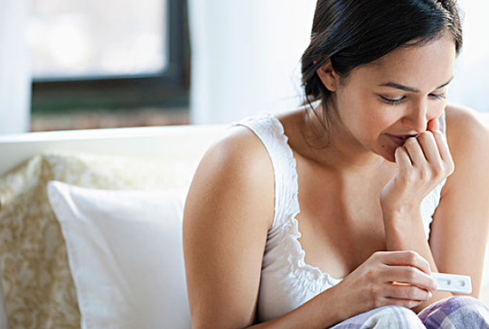 孕期同房出血有影響嗎 孕期同房出血怎么回事 孕期同房出血有影響嗎 孕期同房出血怎么回事