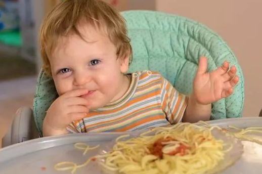 寶寶幾個月大的時候能吃面條 面條怎么做給寶寶吃