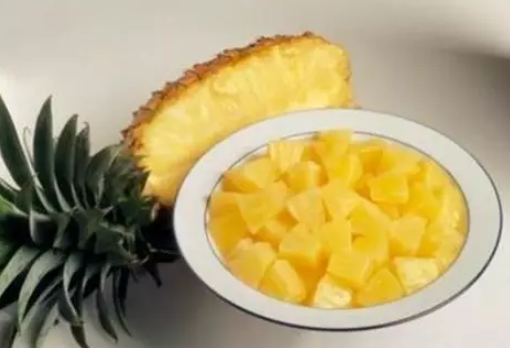 哺乳期可以吃菠蘿嗎 哺乳期吃菠蘿要注意什么 哺乳期可以吃菠蘿嗎 哺乳期吃菠蘿要注意什么