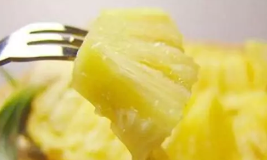 哺乳期可以吃菠蘿嗎 哺乳期吃菠蘿要注意什么 哺乳期可以吃菠蘿嗎 哺乳期吃菠蘿要注意什么