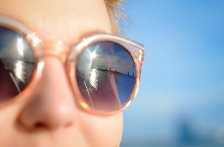 怎么給孩子選擇合適的太陽鏡 給孩子買什么材質的太陽鏡比較好 怎么給孩子選擇合適的太陽鏡 給孩子買什么材質的太陽鏡比較好