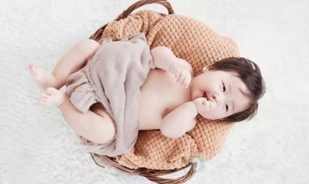 紙尿褲多長時(shí)間要需要換一次 如何護(hù)理寶寶的小屁股