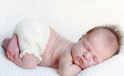 紙尿褲多長時(shí)間要需要換一次 如何護(hù)理寶寶的小屁股