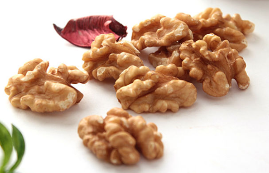 孕期吃堅果孩子能聰明嗎 懷孕吃堅果的好處