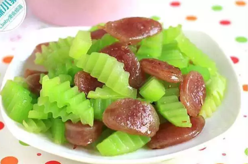 哺乳期吃萵筍會回奶嗎 哺乳期吃萵筍能通乳嗎