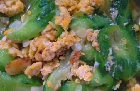 哺乳期吃絲瓜能下奶嗎 哺乳期吃絲瓜怎么做下奶湯