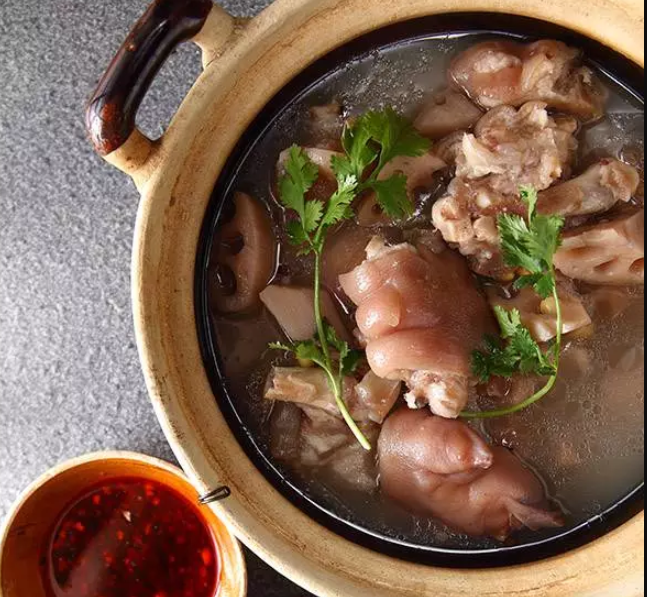 哺乳期吃蓮藕下奶嗎 哺乳期吃蓮藕的好處 哺乳期吃蓮藕下奶嗎 哺乳期吃蓮藕的好處