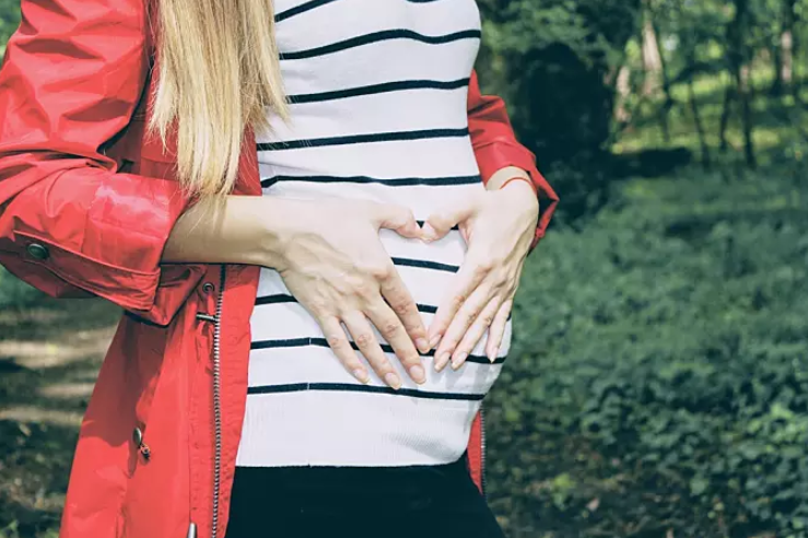 孕期什么時間不宜散步 孕期散步建議走多久