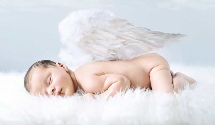 寶寶一百天朋友圈配圖文字 寶寶一百天了的心情說說