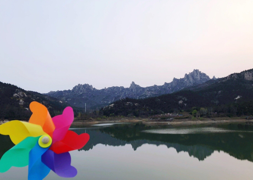 爬山適合發朋友圈的句子親子 和孩子登山心情發朋友圈句子