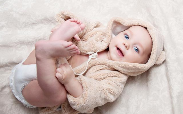 寶寶拉便便有氣泡是怎么回事 寶寶拉肚子有泡沫怎么辦