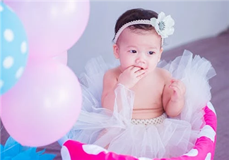 寶寶一周歲生日微信說說 寶寶一周歲生日發朋友圈