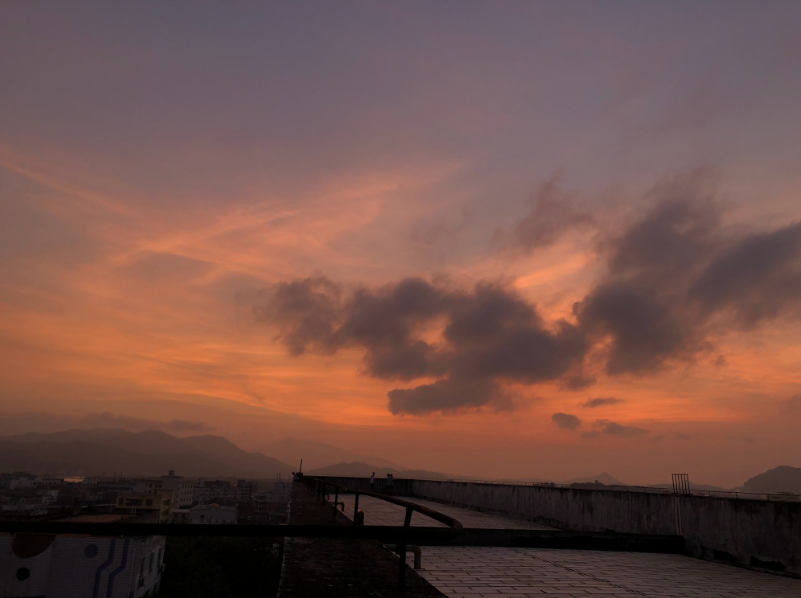 關(guān)于高考的鼓勵(lì)的話心情感慨 高考加油的祝詞句子