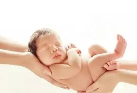 哺乳期乳頭破了能抹藥么 哺乳期乳頭破了還能喂奶嗎