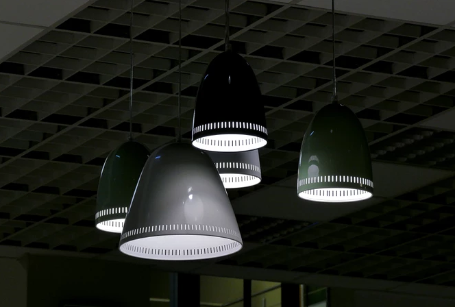 LED燈對眼睛有永久性傷害嗎 LED燈嚴重可致失明