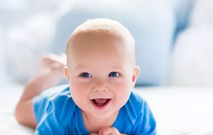 寶寶使用奶瓶有什么危害 寶寶奶瓶用到什么時候 寶寶使用奶瓶有什么危害 寶寶奶瓶用到什么時候