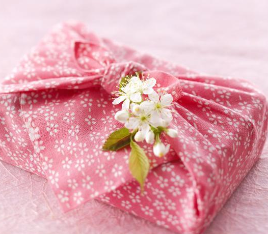 521收到禮物的心情說(shuō)說(shuō) 521收禮物發(fā)朋友圈句子 521收到禮物的心情說(shuō)說(shuō) 521收禮物發(fā)朋友圈句子