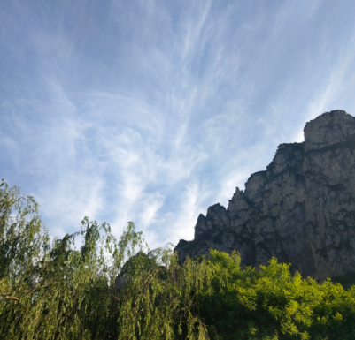 登山心情發(fā)朋友圈句子 關(guān)于爬山累的幽默說(shuō)說(shuō)