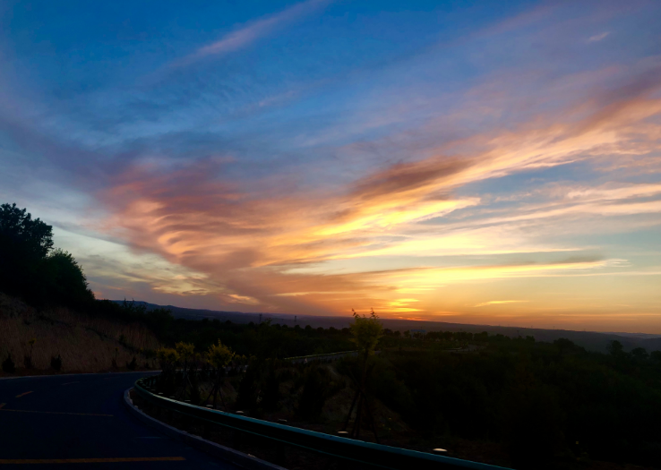 爬山的說說簡單的一句話說說怎么寫 朋友圈關于爬山的說說分享 爬山的說說簡單的一句話說說怎么寫 朋友圈關于爬山的說說分享