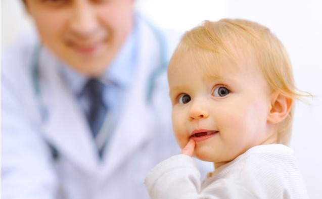 滿月寶寶發(fā)育遲緩有哪些表現(xiàn) 孩子長大發(fā)育遲緩會好嗎