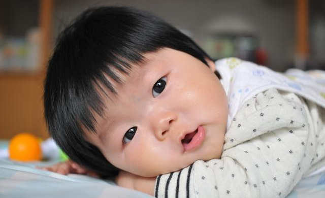 滿月寶寶發(fā)育遲緩有哪些表現(xiàn) 孩子長大發(fā)育遲緩會好嗎