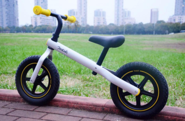 柒小佰滑步車怎么樣 柒小佰滑步車使用測評 柒小佰滑步車怎么樣 柒小佰滑步車使用測評