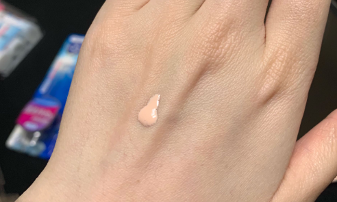 新碧輕透潤色防曬隔離乳孕婦能用嗎 曼秀雷敦新碧防曬霜怎么樣 新碧輕透潤色防曬隔離乳孕婦能用嗎 曼秀雷敦新碧防曬霜怎么樣