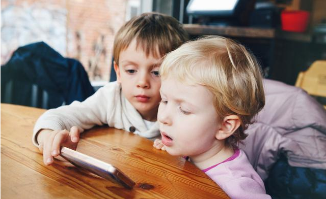 電子游戲上癮被列為精神疾病 孩子游戲成癮怎么辦