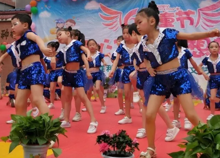 幼兒園慶六一兒童節活動報道 幼兒園兒童節報道新聞稿 幼兒園慶六一兒童節活動報道 幼兒園兒童節報道新聞稿