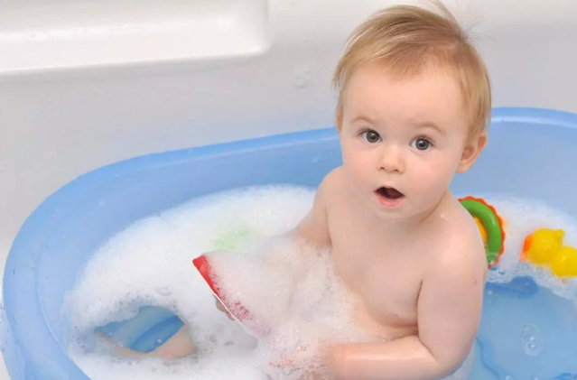 區分痱子和濕疹的方法是什么 怎么知道孩子得的是痱子