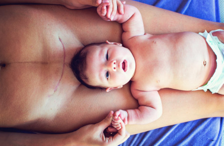 寶寶頻繁吃奶是餓了嗎  寶寶頻繁吃奶是什么原因