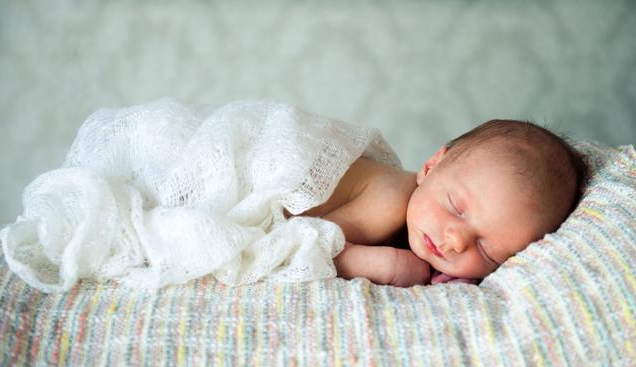 新生兒低血糖有哪些病因 新生兒低血糖護理方法