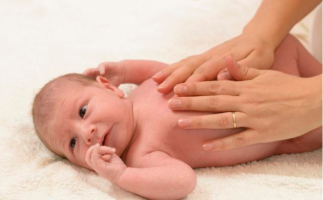 寶寶幾天不拉大便是攢肚嗎 寶寶攢肚需要處理嗎